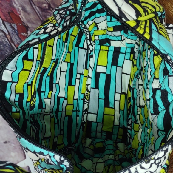 Vera Bradley "Island Blooms" Quilted "Clare" Crossbody Shoulder Bag - Picture 12 of 12